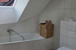 Sanierte Dachgeschoss-Wohnung zu vermieten | 2-Zimmer-Wohnung (70m²) – Blumenthalstr. 2-4, 90429 Himpfelshof, Nürnberg – Vorschaubild 9