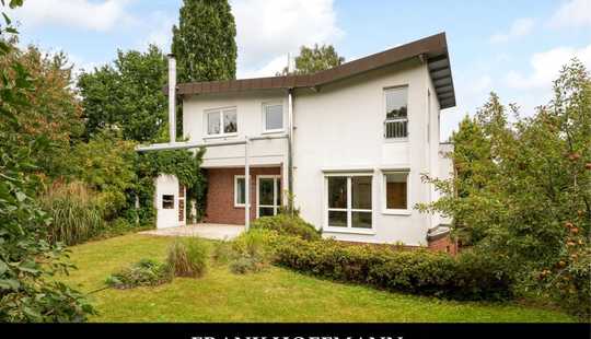 Bild von Großes Architektenhaus mit Einliegerwohnung in Hamburg-Rahlstedt