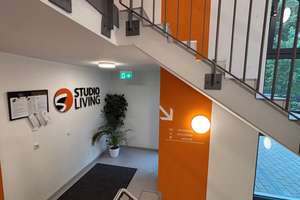 Modernes studentisches Wohnen: Hochwertige 2er-WG-Wohnung mit großer Loggia und Blick ins Grüne – 60528 Niederrad, Frankfurt am Main – Vorschaubild 8