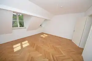 Hochwertig sanierte Maisonettewohnung mit Balkon, Fußbodenheizung und Parkettboden! – Beethovenstraße 22, 9130 Chemnitz – Vorschaubild 10
