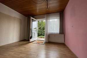 Freistehendes Zweifamilienhaus mit schönem Garten – Ulmenstraße 22, 73529 Ostalbkreis – Vorschaubild 8