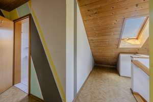 Ihr neues Zuhause mit Potenzial: Einfamilienhaus mit 5 Zimmer und herrlichen Garten  – Die vollständige Adresse der Immobilie erhältst du vom Anbieter., 80995 Feldmoching, München – Vorschaubild 14