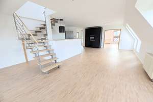 *Für Sportliche! Soeben renovierte, superschöne DG-Maisonette mit Dachloggia* – Die vollständige Adresse der Immobilie erhältst du vom Anbieter., 70372 Seelberg, Stuttgart – Vorschaubild 3