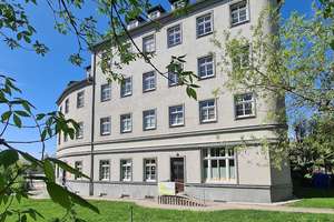 Klassisch, praktisch, einfach gut: großzügige 1 Zimmerwohnung im 1. OG (Stellplatz mgl.) – Heinrich-Schütz-Straße 138, 9130 Yorckgebiet, Chemnitz – Vorschaubild 1