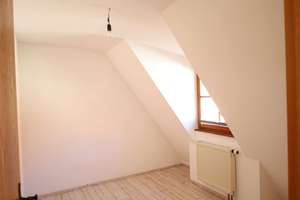 CHARMANTE WOHNUNG: mit 5-Zimmer, Rosenfeld – Die vollständige Adresse der Immobilie erhältst du vom Anbieter., 72348 Rosenfeld – Vorschaubild 11