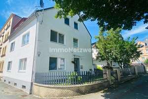 *Einzigartiges Stadthaus: Ihr neues Wohnjuwel* – Die vollständige Adresse der Immobilie erhältst du vom Anbieter., 95173 Schönwald – Vorschaubild 3