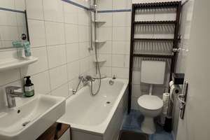 Befristet zur Untermiete! Helle 3-Zimmer-Wohnung mit Balkon im 3. OG in München-Bogenhausen – Oberföhringer Straße 240a, 81925 Oberföhring, München – Vorschaubild 6