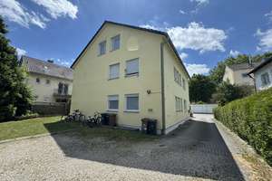 Straubing-Süd: Dreifamilienhaus mit Garagen – Eine Einheit frei verfügbar – Die vollständige Adresse der Immobilie erhältst du vom Anbieter., 94315 Kernstadt, Straubing – Vorschaubild 8