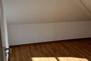 Helle 2-Zimmer-Dachgeschosswohnung mit Loggia & Tiefgarage – 68623 Lampertheim – Vorschaubild 8
