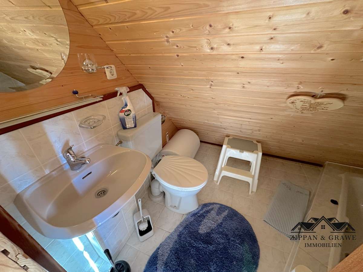 Immobilie in Pruchten - Charmantes Einfamilienhaus mit großem Garten und separatem Dachgeschoss in begehrter Lage - Bild 0