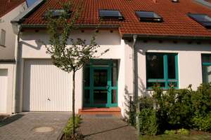 Frankfurt-Süd, außergewöhnliches Haus mit großem Garten, Garage, EBK und Sauna. – Die vollständige Adresse der Immobilie erhältst du vom Anbieter., 63128 Dietzenbach – Vorschaubild 2