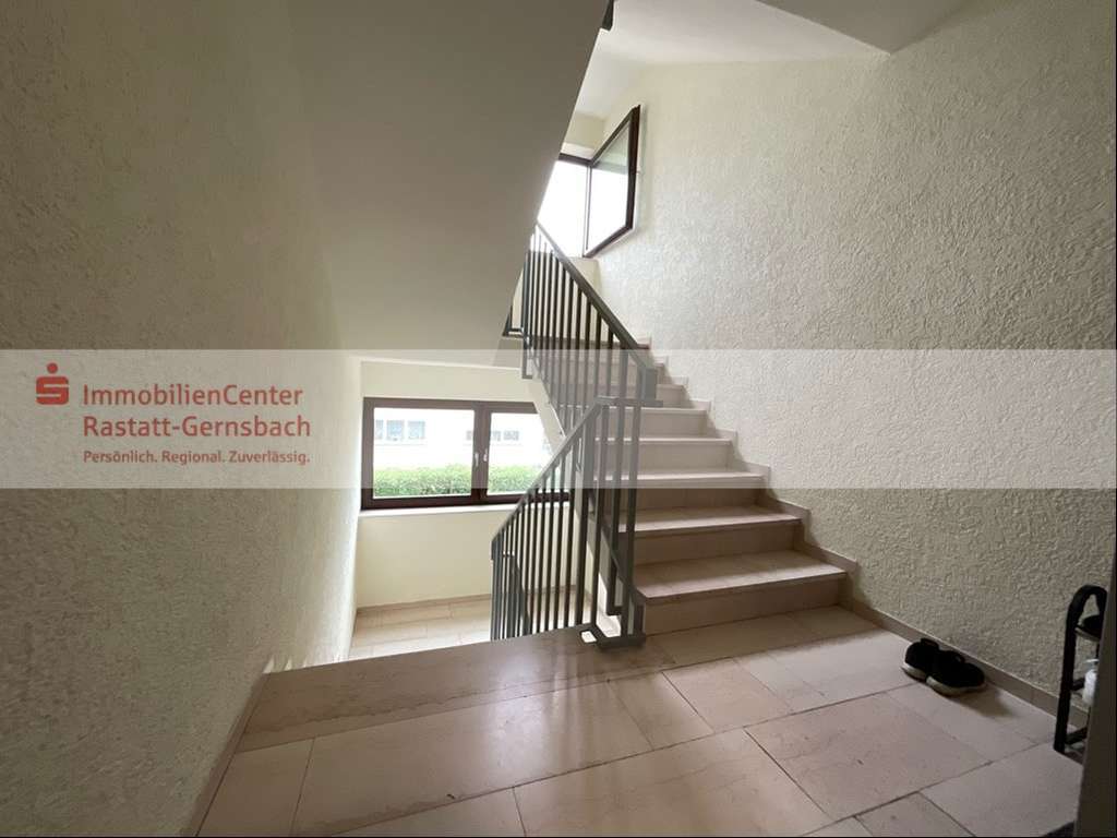 Immobilie in Rheinmünster - Gepflegte 3,5-Zimmer-ETW mit Loggia, Garage und Stellplatz in Rheinmünster-Greffern
 - Bild 1