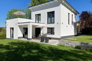 Architektenhaus im Bauhausstil auf 1.466 m² Sonnengrundstück nahe Müggelsee