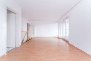 BEZUGSFREI!! - schöne 2-Zimmer-Whg. mit großem Balkon