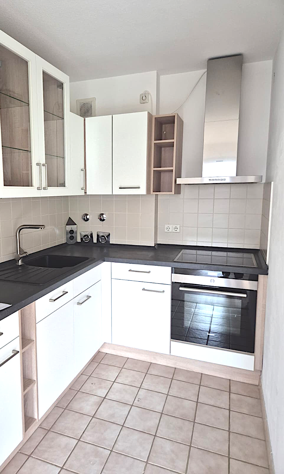 Immobilie in Pfaffenhofen an der Ilm - Ideal zur Kapitalanlage: Gepflegte 2-Zimmer Eigentumswohnung mit Balkon und Einbauküche - Bild 0