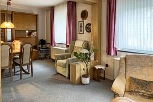 Renovierungsbedürftige Doppelhaushälfte mit Garage auf einem Erbpachtgrundstück in Hamm/Sieg! – Die vollständige Adresse der Immobilie erhältst du vom Anbieter., 57577 Hamm (Sieg) – Vorschaubild 7