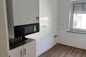 Frisch renovierte 3-Zimmer-Wohnung mit Balkon in zentraler Lage von Pfersee – Luitpoldstr 13, 86157 Pfersee-Süd, Augsburg – Vorschaubild 4