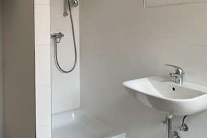Schön sanierter heller Altbau durch Architektin mit Einbauküche, Badewanne, Dielen und Innenhof! – Die vollständige Adresse der Immobilie erhältst du vom Anbieter., 30451 Linden-Nord, Hannover – Vorschaubild 4