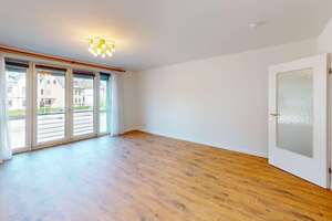 BALKON & TIEFGARAGE: frisch renovierte 2-Zimmer Wohnung mit Zeitmietvertrag – Die vollständige Adresse der Immobilie erhältst du vom Anbieter., 22523 Eidelstedt, Hamburg – Vorschaubild 7