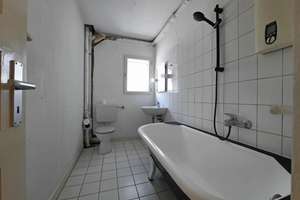 Bezugsfreie 2,5-Zimmer-Wohnung mit Modernisierungsbedarf im ruhigen Borgfelde – Die vollständige Adresse der Immobilie erhältst du vom Anbieter., 20535 Borgfelde, Hamburg – Vorschaubild 7