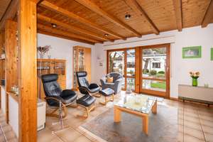 Wohnen mit Herz – gepflegt und gemütlich - ein Haus zum Wohlfühlen mit kleinem Gartenparadies! – Die vollständige Adresse der Immobilie erhältst du vom Anbieter., 79793 Wutöschingen – Vorschaubild 6