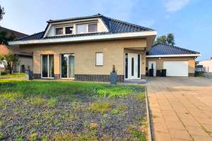 Geräumiger Satteldachbungalow mit 6 Schlafzimmern und großer Garage nahe der niederländischen Grenze – Die vollständige Adresse der Immobilie erhältst du vom Anbieter., 47559 Kranenburg – Vorschaubild 1