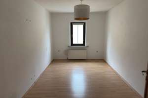 Offen gestaltete 4-Zimmer-Wohnung in Augsburg-Pfersee mit Balkon! – Leonhard-Hausmann-Straße 60, 86157 Pfersee-Nord, Augsburg – Vorschaubild 5