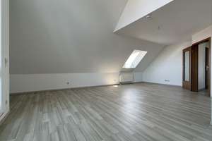 Helle 2-Zimmer-Dachgeschosswohnung mit Westbalkon, TG-Stellplatz und Burgblick – Die vollständige Adresse der Immobilie erhältst du vom Anbieter., 74189 Weinsberg – Vorschaubild 5