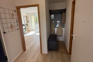 Renovierte, möblierte 2-Zimmer Whg. mit Balkon | Modern furnished Apartment with balcony  – Die vollständige Adresse der Immobilie erhältst du vom Anbieter., 80997 Allach, München – Vorschaubild 13