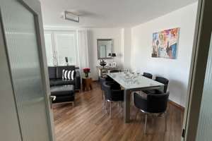 Geschmackvolles Penthouse mit 2,5 Zimmern in Düsseldorf – Die vollständige Adresse der Immobilie erhältst du vom Anbieter., 40470 Mörsenbroich, Düsseldorf – Vorschaubild 4