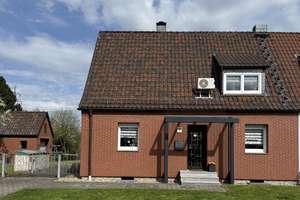 Gepflegte Doppelhaushälfte mit großem Grundstück und hochwertiger Terrasse in Bochum Hamme