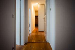 Provisionsfrei! Renovierte Altbauwohnung mit großem Balkon im begehrten Samariterkiez. – Schreinerstraße 57, 10247 Friedrichshain, Berlin – Vorschaubild 13