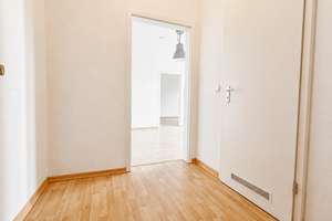 Charmante 2-Zimmer-Denkmalschutzwohnung mit Balkon im Erbbaurecht – Die vollständige Adresse der Immobilie erhältst du vom Anbieter., 30655 List, Hannover – Vorschaubild 9