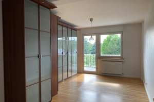 Teilmöbliertes 5-Zimmer Rheinhaus bei Kaiserswerth (nähe ISD) in Düsseldorf – Die vollständige Adresse der Immobilie erhältst du vom Anbieter., 40474 Lohausen, Düsseldorf – Vorschaubild 9