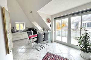 Dachgeschoss-Wohnung mit Galerie in Waldperlach - Süd-Terrasse  - Einzige Wohnung im DG – Die vollständige Adresse der Immobilie erhältst du vom Anbieter., 81739 Waldperlach, München – Vorschaubild 5