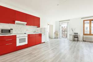 Kollwitzstraße / Knaackstraße: 3-Zimmer Altbauwohnung mit West-Balkon und fantastischem Ausblick