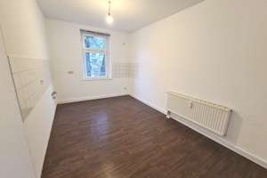 Helle ruhige 2-Raum-Wohnung in einem sanierten Gründerzeithaus im Stadtteil Chemnitz Hilbersdorf – Klarastraße 24, 9131 Hilbersdorf, Chemnitz – Vorschaubild 6