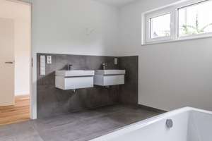 TOP *Paul & Partner* NEUBAU GARTENWOHNUNG ÜBER ZWEI ETAGEN IN UNSCHLAGBARER LAGE ! PROVISIONSFREI! – Die vollständige Adresse der Immobilie erhältst du vom Anbieter., 55130 Weisenau, Mainz – Vorschaubild 9