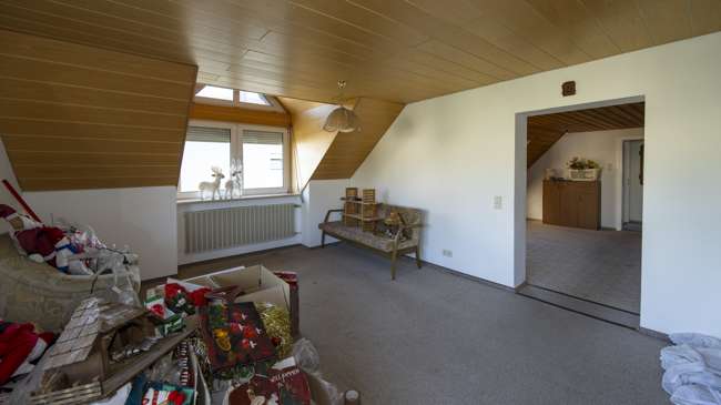 Immobilie in Klosterlechfeld - Ein- Zweifamilienhaus mit Potenzial – großzügiges Wohnen auf teilbarem Grundstück - Bild 1