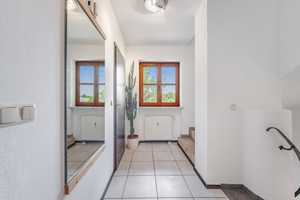 Ankommen & loswohnen: 
3-4-Zimmer-Maisonette-Wohnung mit ca. 170 m² Gartenanteil und Garage – Ebersberg (Kreis) – Vorschaubild 12