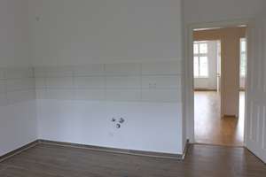 Wohnen mit Charakter: 3-Zimmer-Wohnung mit großem Balkon in Leipzig – Wurzner Straße 121, 4318 Sellerhausen-Stünz, Leipzig – Vorschaubild 3