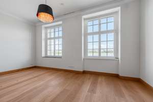 Kameha Residence: Exklusive 4-Zimmer-Wohnung mit Rheinblick, Aufzug, EBK, 2 Bädern, TG-Stellplatz – Die vollständige Adresse der Immobilie erhältst du vom Anbieter., 40213 Altstadt, Düsseldorf – Vorschaubild 32