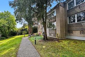 Aachen - Traumhafte Erdgeschosswohnung mit Balkon und Garage in Toplage von Laurensberg – Die vollständige Adresse der Immobilie erhältst du vom Anbieter., 52072 Laurensberg (Statistischer Bezirk), Aachen – Vorschaubild 15