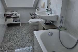 Möblierte 2-Zimmer-Wohnung mit Balkon, TG-Stellplatz und WLAN - ideal für Expats – Lerchenauer Str. 176, 80935 Lerchenau-Ost, München – Vorschaubild 10