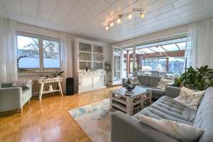 Zweifamilienhaus mit Balkon, Wintergarten und großem Garten
in Wuppertal-Ronsdorf – Die vollständige Adresse der Immobilie erhältst du vom Anbieter., 42369 Ronsdorf, Wuppertal – Vorschaubild 7