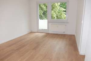 4-Zimmer-Wohnung mit großem Balkon und Dusche – Yorckstraße 32b, 9130 Yorckgebiet, Chemnitz – Vorschaubild 3