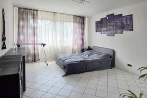 VON POLL - BAD HOMBURG: Kapitalanleger aufgepasst - Vermietete, zentrale 2 Zimmer Wohnung mit Balkon – Die vollständige Adresse der Immobilie erhältst du vom Anbieter., 61348 Bad Homburg vor der Höhe – Vorschaubild 3