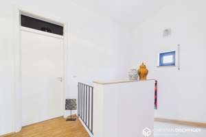 Ein Logenplatz im Grünen – großzügiges Eckhaus mit unverbaubarer Fernsicht – Die vollständige Adresse der Immobilie erhältst du vom Anbieter., 93055 Brandlberg-Keilberg, Regensburg – Vorschaubild 22