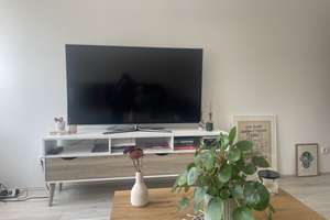 Möblierte, kernsanierte 2-Zimmer Wohnung in zentraler Lage in Düsseldorf – Die vollständige Adresse der Immobilie erhältst du vom Anbieter., 40231 Lierenfeld, Düsseldorf – Vorschaubild 2