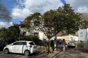 Charmantes Altbauhaus mit Scheune und praktischem Nebengebäude bietet viele Optionen in Bickenbach – Die vollständige Adresse der Immobilie erhältst du vom Anbieter., 64404 Bickenbach – Vorschaubild 3